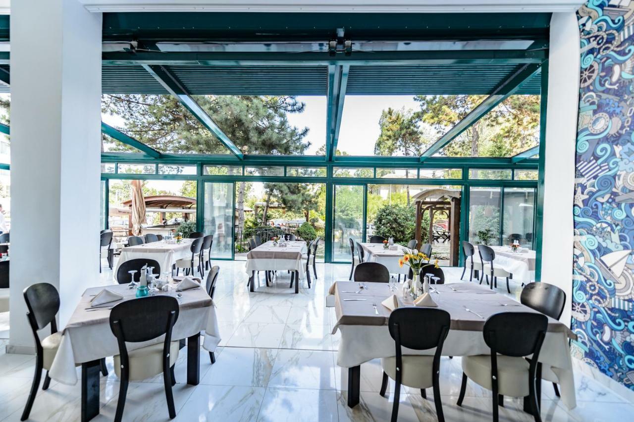 Mirage Medspa Hotel Eforie Nord Ngoại thất bức ảnh